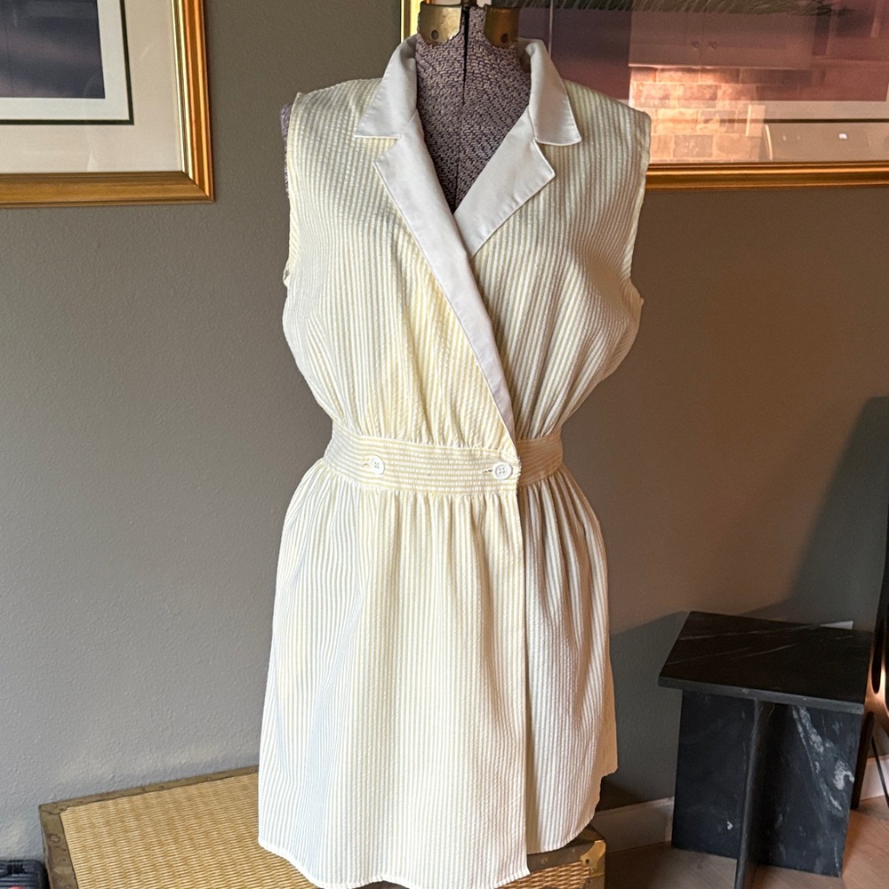 Vintage Sleeveless Soft Yellow Sear Sucker Pinstripe Wrap Dress